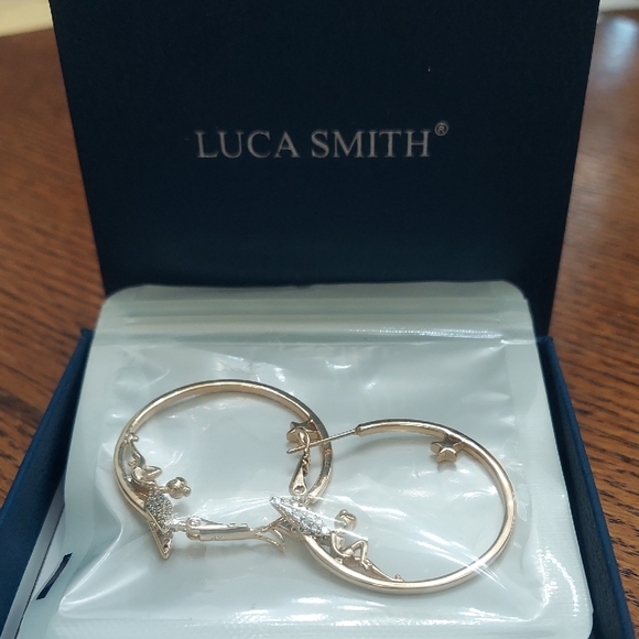 Gold Fairy Star Hoop Earrings - Picture 2 of 4